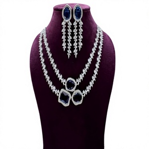Conjunto de Collar y Aretes Plateados con Circonitas Azules, Diseño Floral, para Mujer, Joyería de Boda - Product Image 2