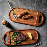 Planche à steak multifonctionnelle en bois d'acacia durable pour la présentation élégante des aliments en restaurant
