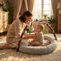 Tapis de jeu pour bébé épaissi avec bords de protection en polaire surélevés, non toxique, gris neutre motif ours, personnalisable