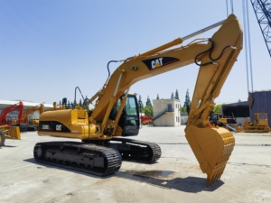 รถขุดตีนตะขาบไฮดรอลิก Caterpillar CAT 320CL มือสองขายดี คุณภาพดี พร้อมบริการหลังการขายระยะยาว - Product Image 5