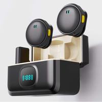 Microphone d'enregistrement mini omnidirectionnel sans fil magnétique Q8 2-en-1 avec boîtier de charge pour diffusion mobile en direct - Grande Vente