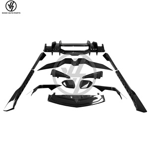 Kits de carrosserie de conversion en fibre de carbone style OEM pour Lamborghini Revuelto : Pièces automobiles, pare-chocs, diffuseur, jupes latérales, coques de rétroviseurs - Product Image 1