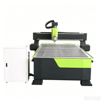 Machine de fraisage et de gravure CNC pour le bois 1300 2500 3.7KW pour le travail des cadres en bois