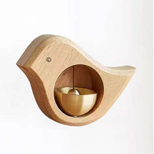 Sonnette en bois magnétique en forme d'oiseau Sonnette décorative en bois pour portes et fenêtres - Product Image 1
