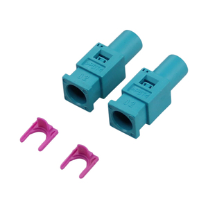 <span class=keywords><strong>Adaptateur</strong></span> d'<span class=keywords><strong>antenne</strong></span> de voiture double <span class=keywords><strong>FAKRA</strong></span> vers DIN avec alimentation fantôme 12V pour l'installation de radios de rechange - Product Image 3