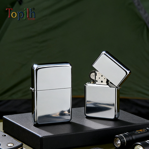 <span class=keywords><strong>Briquet</strong></span> en acier inoxydable argenté Topjlh pour sublimation, modèle classique à couvercle rabattable, personnalisable <span class=keywords><strong>avec</strong></span> logo imprimable par transfert thermique, vente en gros - Product Image 1