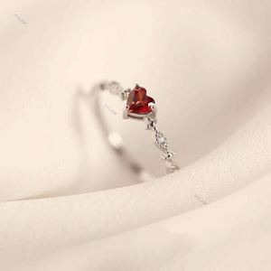 Bague de promesse pour femme Dylam Trendy Style en argent sterling 925 avec zircone 5A en forme de cœur, idéale pour les fêtes - Product Image 4