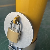 Poteau de sécurité amovible en acier jaune haute visibilité pour allée et parking