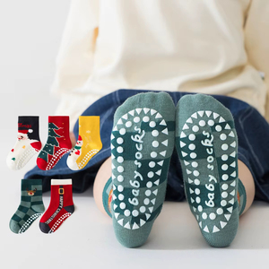 <span class=keywords><strong>Chaussettes</strong></span> de trampoline antidérapantes respirantes en coton doux pour enfants, motif dessin animé coloré, 5 paires par lot, vente en gros - Product Image 3