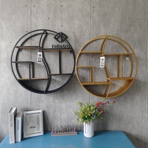 Étagères flottantes en <span class=keywords><strong>forme</strong></span> de <span class=keywords><strong>maison</strong></span> ronde murale en métal de 60cm avec cloison en bois étagère de rangement étagère salon décor à la <span class=keywords><strong>maison</strong></span> DDP - Product Image 6