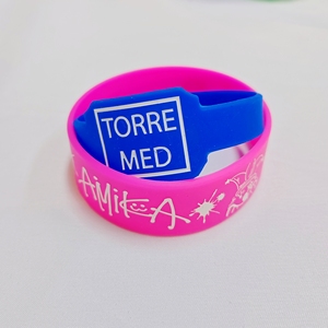 Barato logotipo personalizado caucho deportes grabado en relieve poliéster PVC pulsera logotipo personalizado pulseras de silicona - Product Image 3