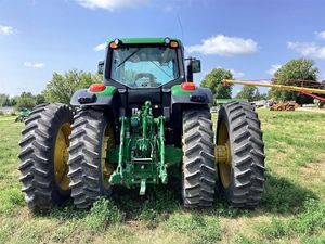 Tractor Utilitario John Deere 6195M 2019 de 195HP con Motor y AutoTrac Listo para Máximo Rendimiento Agrícola - Product Image 2