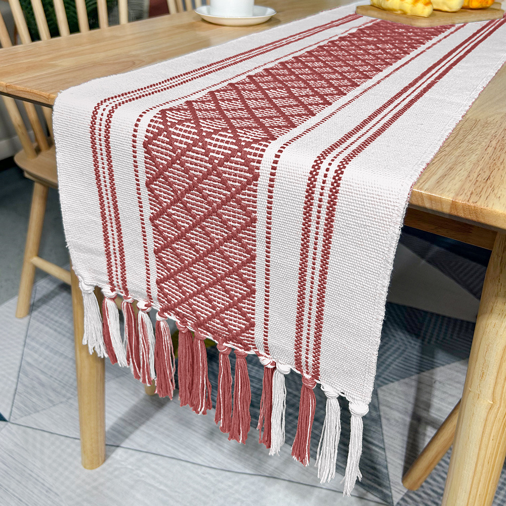 Runner da tavolo rosso con ago stile nappa multi-diamante