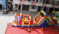 Château gonflable à obstacles avec arc, toboggan sec, mur d'escalade, jeu de carnaval, jouets éducatifs gonflables, visage souriant