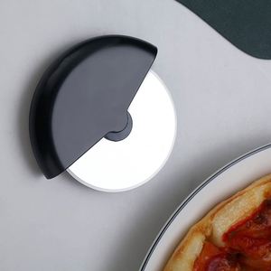 Cortador de Pizza Personalizado de Acero Inoxidable, Cortador de Pizza Redondo con Logotipo - Product Image 3