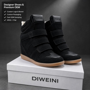 Zapatillas de Diseño de Lujo para Mujer, de Alta Calidad, Negras, de Gamuza, con Plataforma Oculta, Nuevas - Product Image 1