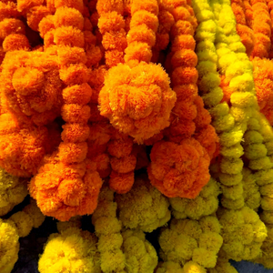 Beautiful Yellow and Orange Color <b>Artificial</b> Marigold Mala for Wedding Decoration Party Favor Festival Decoration At <b>Best</b> Price - Product Image 4