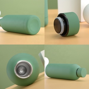 Botella de <span class=keywords><strong>Agua</strong></span> Deportiva de Acero Inoxidable de Doble Pared con Boca Pequeña de 500 ml, con Logotipo Personalizado, Reutilizable, Aislada al Vacío, con Recubrimiento de Goma Suave - Product Image 5