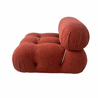 Fauteuil lounge modulaire en velours tufté, canapé simple sans accoudoirs, fauteuil d'appoint terracotta, design italien à profil bas pour salon et hôtel