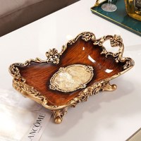 Nouvelle figurine personnalisée sculptée en résine époxy, style rétro européen, artisanat de coquillages, décoration créative et artistique pour table basse de salon, art populaire