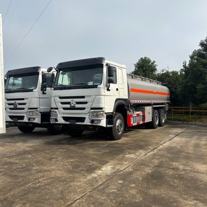 รถบรรทุกน้ำมัน HOWO 6x4 ถังขนาด 20000 ลิตร พร้อมปั๊มและหัวจ่ายน้ำมัน - Product Image 5
