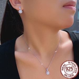 Juego de Joyería de Plata de Ley 925 de Primera Calidad con Circonita Cúbica, Collar con Colgante Redondo y Aretes para Mujer, Elegante para Uso Diario, Regalo - Product Image 5
