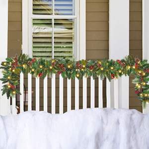 Guirnalda Navideña de 270 cm con Agujas de Pino Artificiales de PVC, Piñas Rojas, 50 Luces LED, Decoración Moderna y Sencilla Hecha a Mano - Product Image 3
