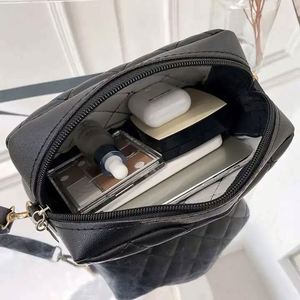 Custom Korean Version Women's PU Canvas Fashion Eco-Friendly Zipper Closure Crossbody <b>Bag</b> Cartoon Pattern 1-1.9L Capacity High - Product Image 2