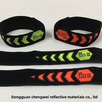 Brassards de sécurité sportifs imprimables à motif flèche réfléchissante élastique haute visibilité pour la sécurité sportive
