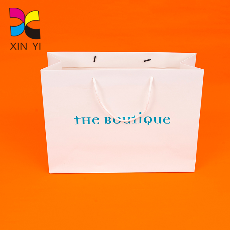 Guangzhou factory price custom decorative bags printing unique paper bag
