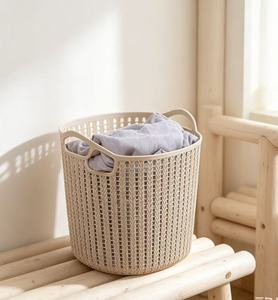 Cesta Multifuncional de Plástico Imitación Ratán, Cesta Hueca para Almacenamiento en Escritorio, Cocina, Baño y Ducha - Product Image 2