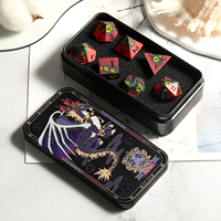 Vente en gros de dés en métal polyédriques Dungeon & Dragon mdn jeu de dés gravés RPG jeu de dés avec logo personnalisé pour jeux de société RPG