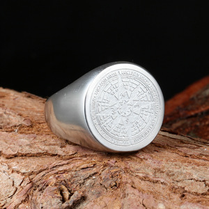 Anillo con sello vikingo del norte de Europa para hombre, joyería masculina con brújula redonda chapada en oro de 18K - Product Image 2