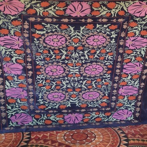 Techniques faites à la main de conception de patchwork de couette Suzani 100% coton sur mesure (point de chaîne point de satin point de boutonnière) - Product Image 4