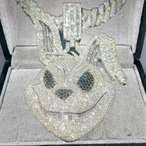 Colgante de Diamante Simulado con Certificado de Terceros, Chapado en Rodio Negro sobre Plata 925, Diseño de Dibujos Animados, Personalizable - Product Image 3