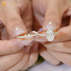 Anillos de Pareja de Moissanita con Corte Ovalado Chapados en Oro de 10K Goldleaf Luxury, Anillos de Compromiso y Boda con Engaste de Garras, Certificados y a la Moda - Product Image 3