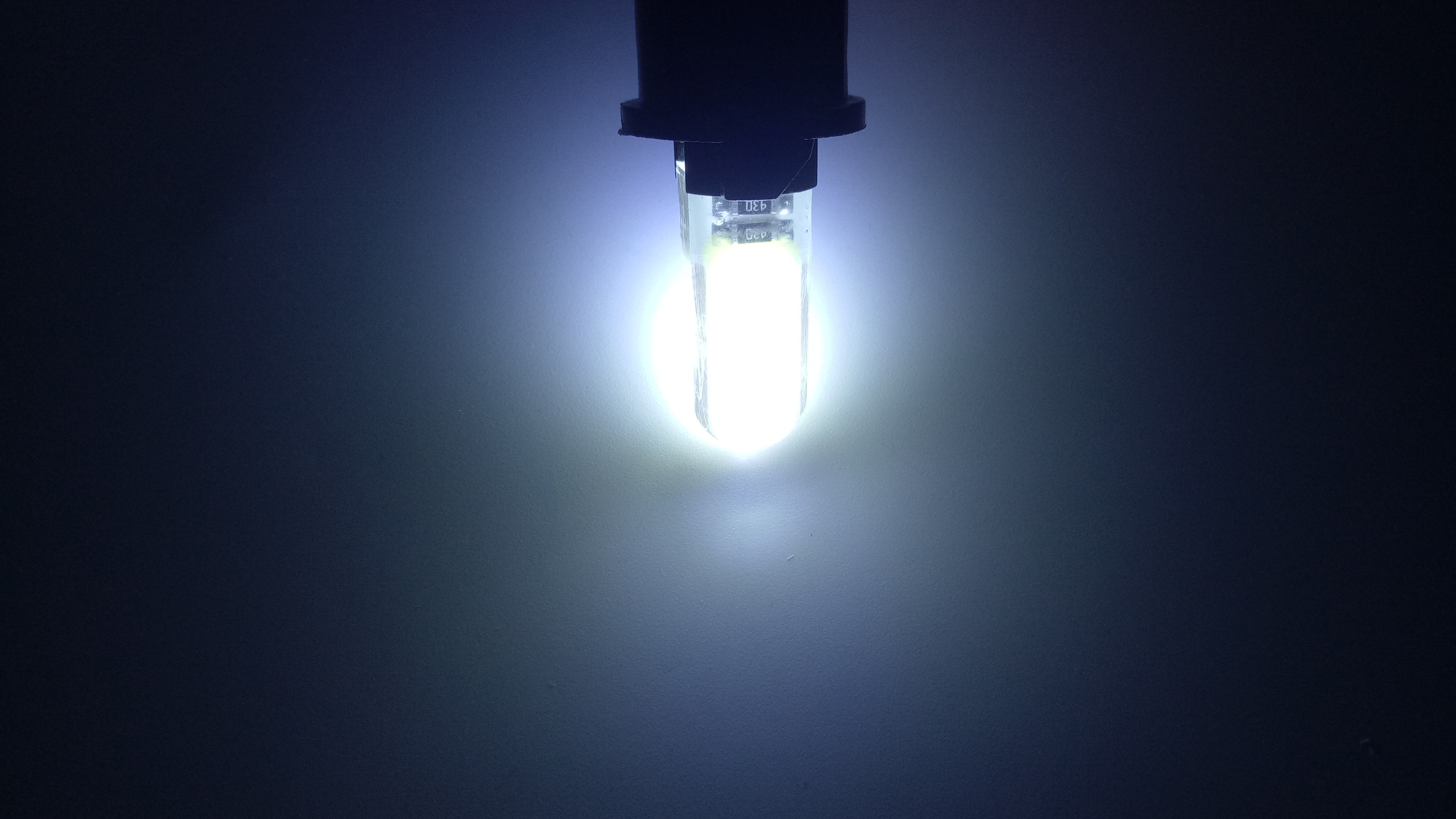 ธรรมชาติสีขาว