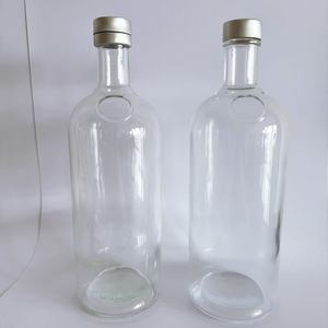 Botellas de vidrio absoluto de <span class=keywords><strong>Vodka</strong></span> de <span class=keywords><strong>1000ml</strong></span> con tapa de plástico - Product Image 4