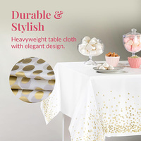 Nappes jetables à pois dorés 4pk 54x108 pouces nappe en plastique blanche pour les décorations de fiançailles et de baptême