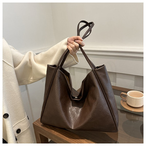 <span class=keywords><strong>Sac</strong></span> fourre-tout à bandoulière en <span class=keywords><strong>cuir</strong></span> PU grande capacité pour femme, nouvelle collection automne-hiver, tendance et élégant, doublure en polyester - Product Image 3