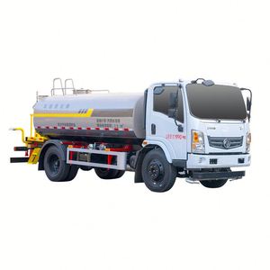 Camion arroseur Dongfeng 4X2 de Chine, 9 tonnes, pour l'arrosage des routes, la lutte contre la poussière et l'entretien des jardins - Product Image 1