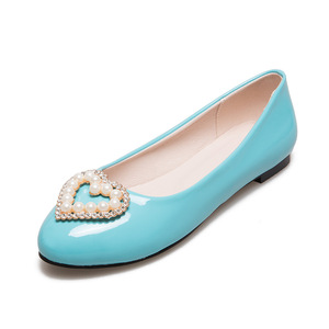 Xuanhui, Nuevos Estilos, Bailarinas Rojas Brillantes de Microfibra con Perlas y Pedrería, Punta Redonda, para Mujer - Product Image 2