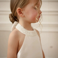 Robe de princesse blanche dos nu à nœud pour enfants, idéale pour demoiselle d'honneur, mariage ou tenue de cérémonie