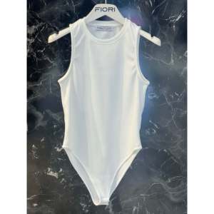 Fiori Body sans manches en modal pour femme, col rond, tricoté, extensible, coupe minimaliste - Product Image 1