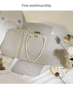 Venta al por mayor de lujo personalizado de gamuza Pantalla de embalaje joyero collar de perlas collar joyero - Product Image 3