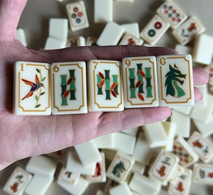 Conjunto de Jogo de Mahjong com Peças de Resina Americana e Números Árabes, Presente Luxuoso para Mulheres, Entretenimento para Festas em Família - Product Image 2