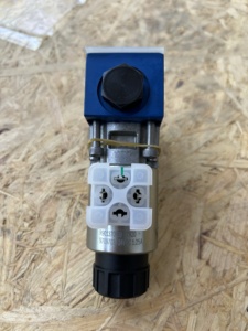 M-3SEW6U3X/420MG24N9K4 R900566283 Distributeur hydraulique à clapets - Product Image 3