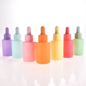 थोक 30 मिलीलीटर सौंदर्य प्रसाधन ग्लास ड्रॉप बोतल 1 औंस सार मूल तरल वितरण बोतल रंगीन ड्रॉपर के साथ