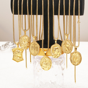 Collana con Ciondolo 3D in Acciaio al Titanio Stile INS, Ispirata alla Mitologia Occidentale, Gioiello di Lusso Vintage alla Moda - Product Image 3