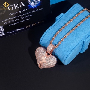 จี้รูปหัวใจประดับเพชรโมอิสซาไนต์ สไตล์ฮิปฮอป เครื่องประดับชั้นดี ดีไซน์โดดเด่นและเก๋ไก๋ - Product Image 3